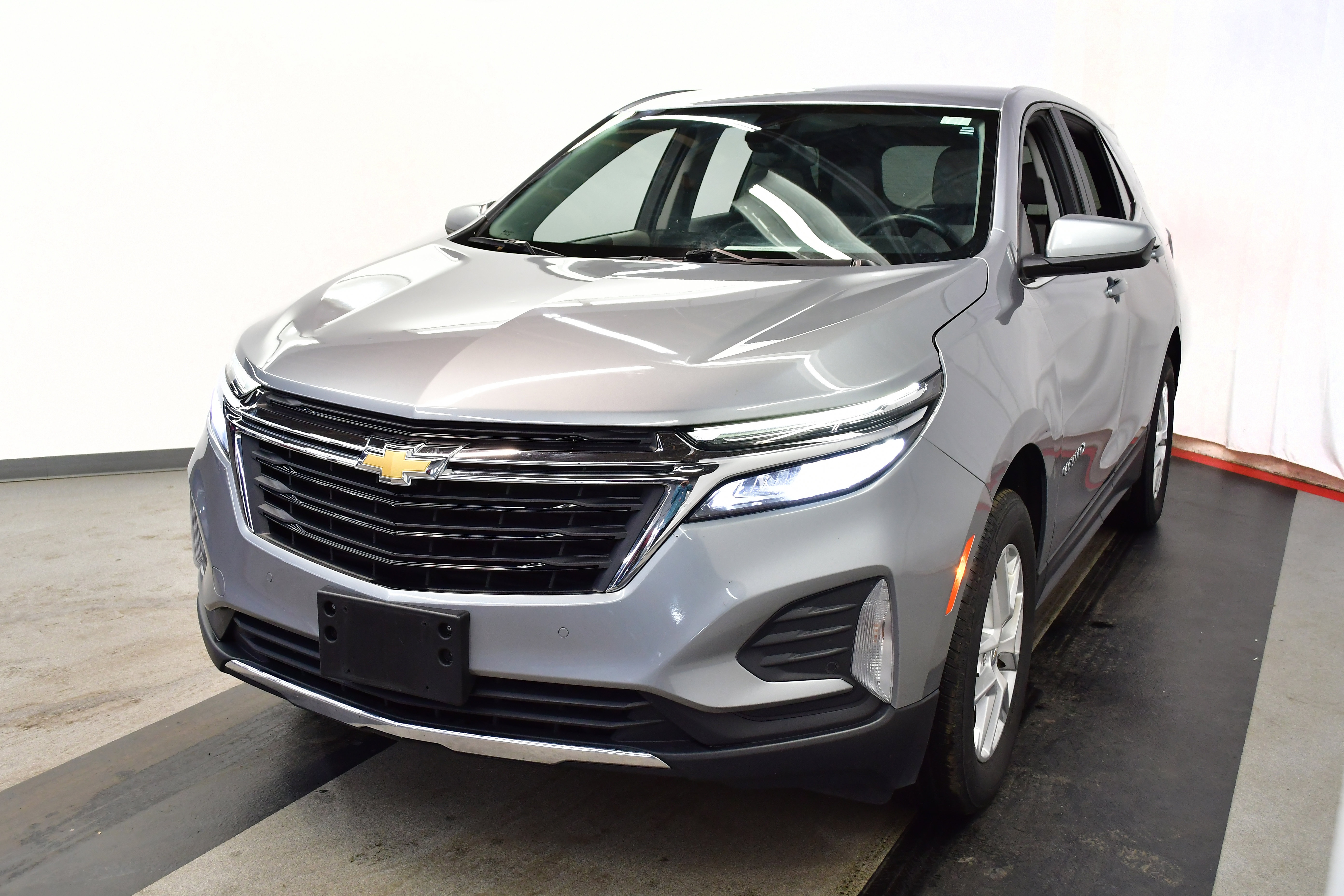 Used 2024 Chevrolet Equinox LT image 4