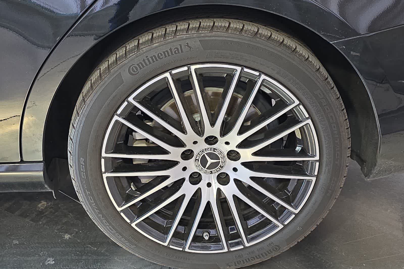 Used 2024 Mercedes-Benz C 300 Sedan image 12