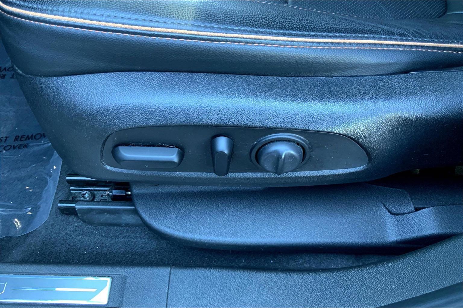 Used 2020 GMC Acadia AT4 w/ Driver Alert Package II image 29