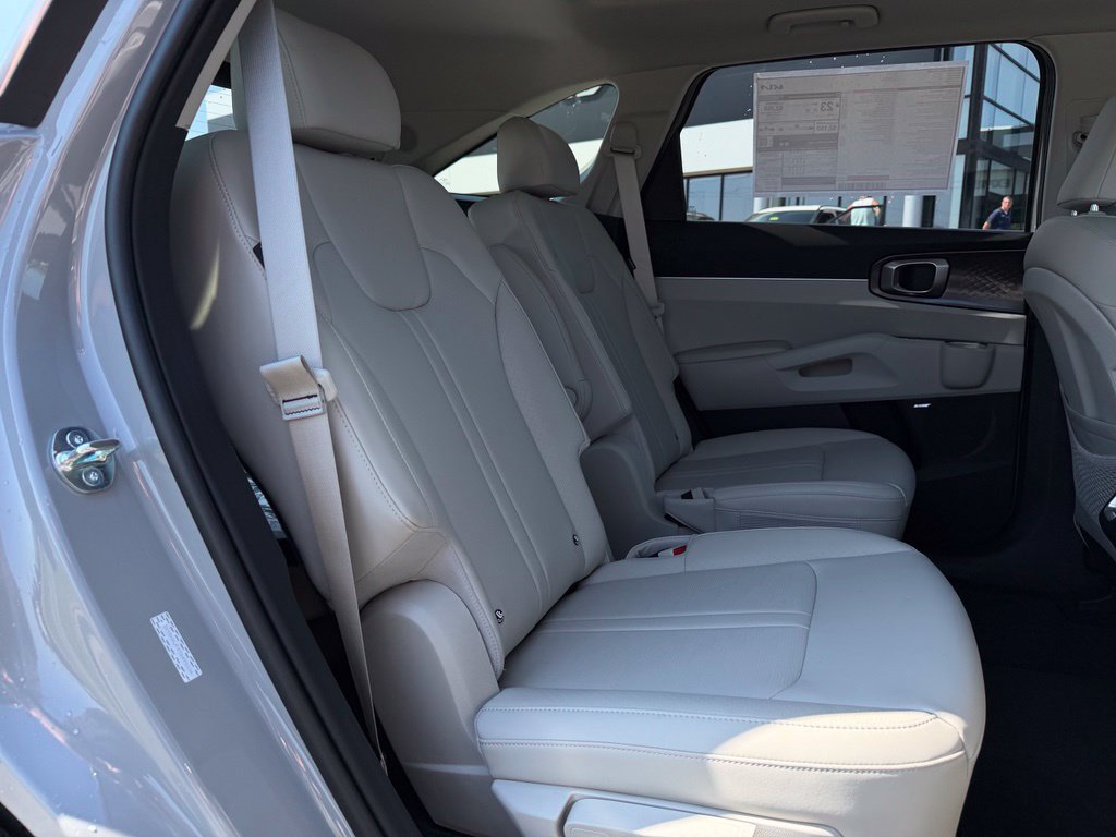 New 2026 Kia Sorento EX FWD image 32