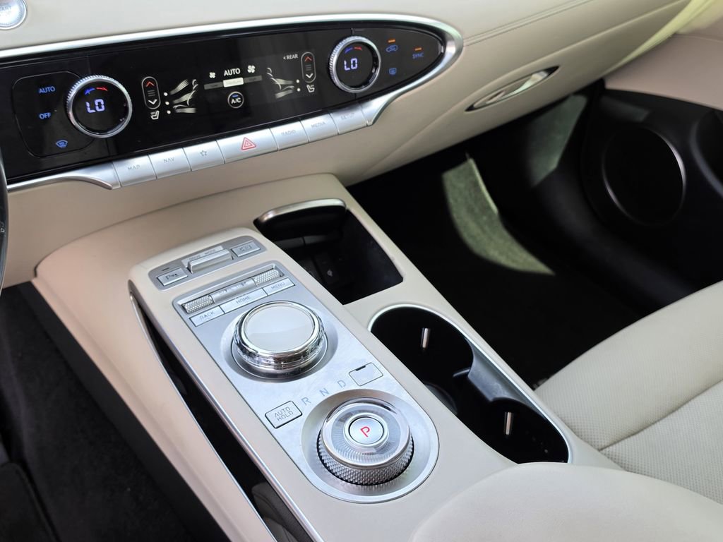 Used 2022 Genesis GV70 2.5T image 19