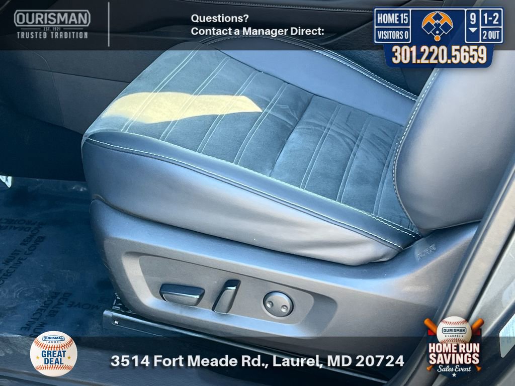 Used 2025 Mitsubishi Outlander SE image 7