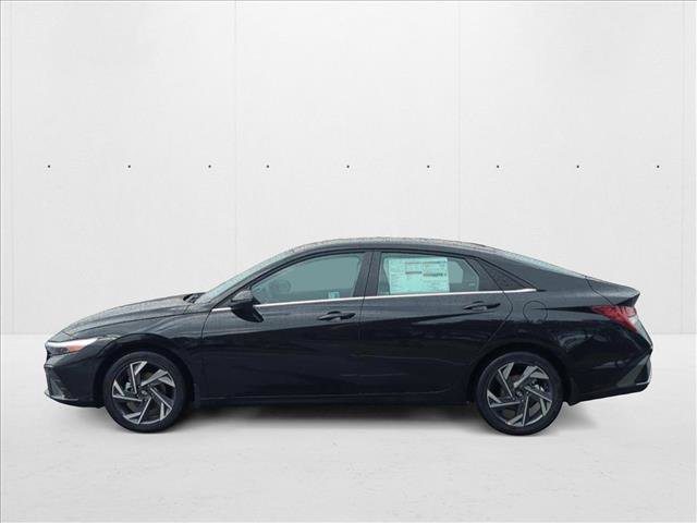 New 2025 Hyundai Elantra Limited FWD image 10