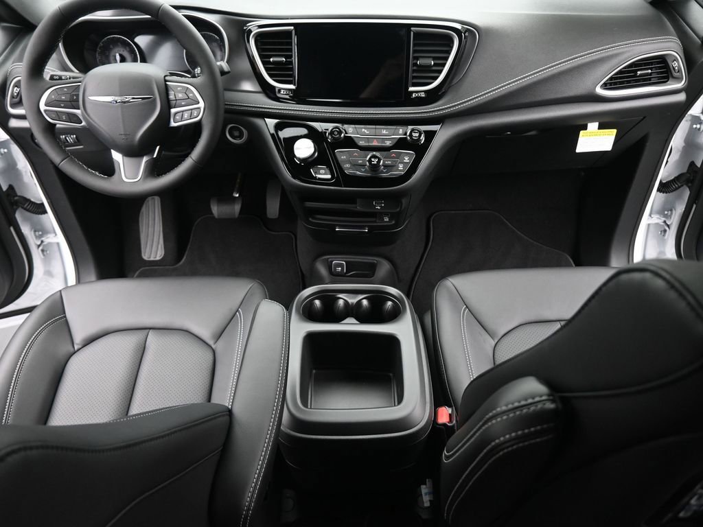 New 2026 Chrysler Pacifica Select image 23