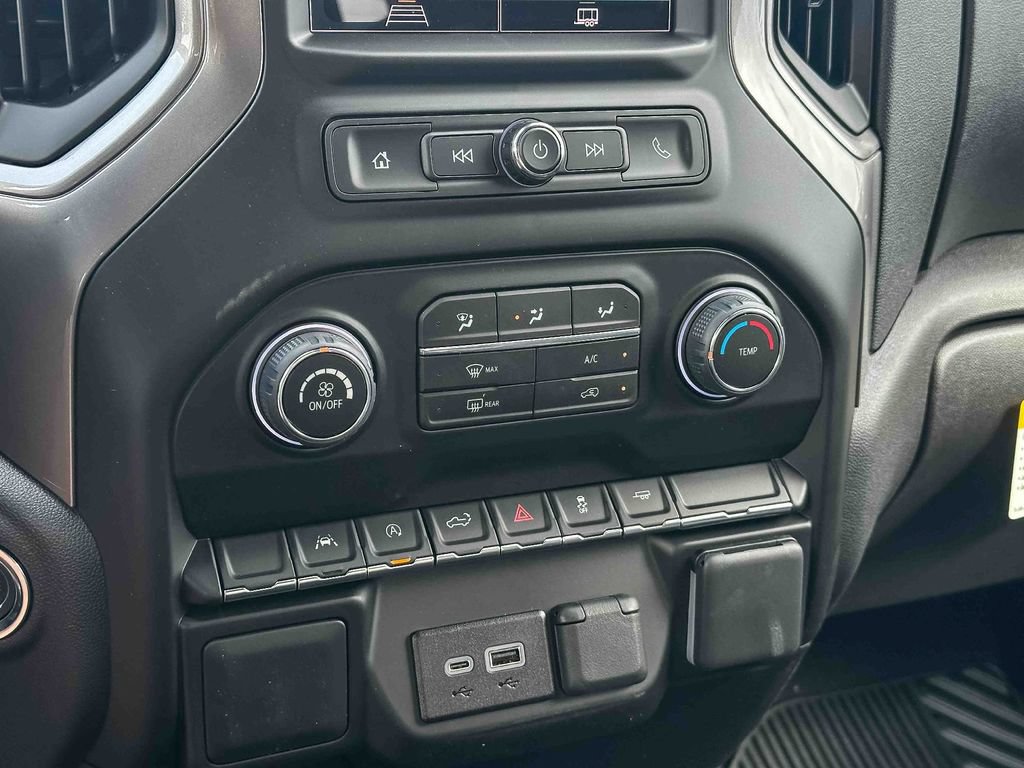 Used 2026 Chevrolet Silverado 1500 Custom RWD image 22