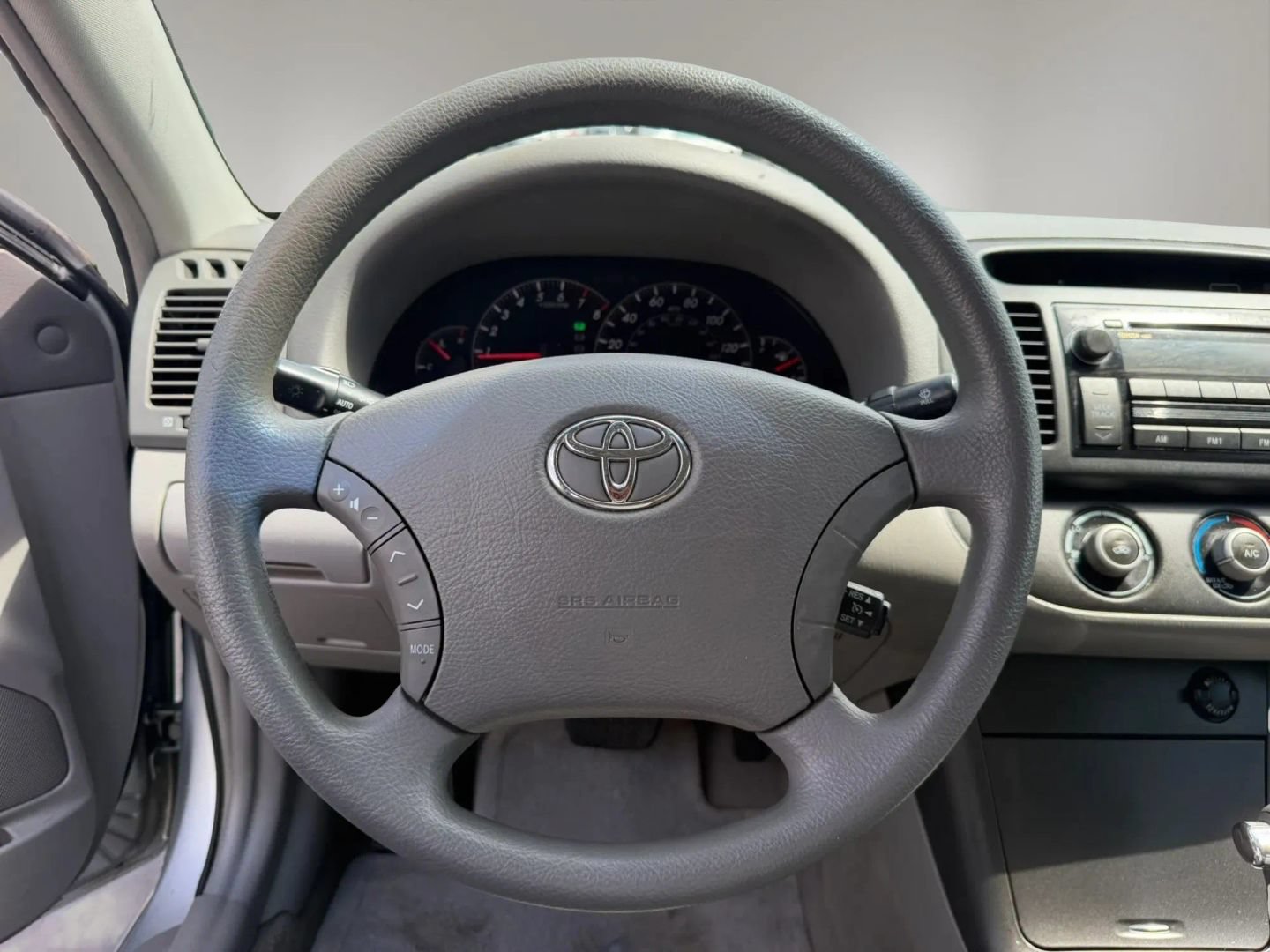 Used 2006 Toyota Camry LE FWD image 19