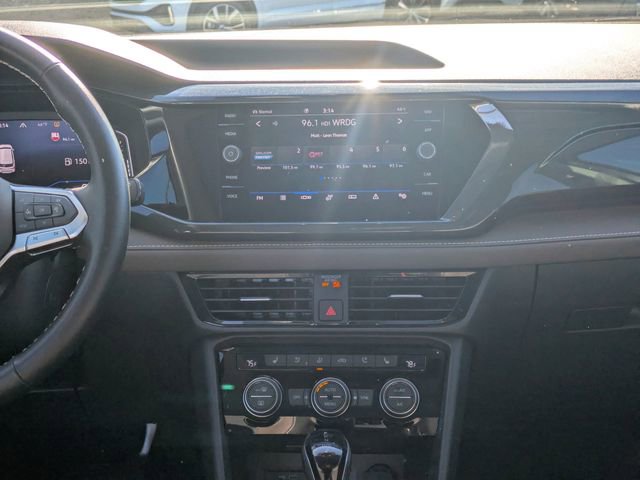 Certified 2024 Volkswagen Taos SEL image 18