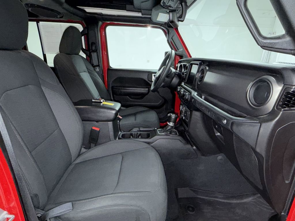 Used 2023 Jeep Wrangler Unlimited Sport w/ Sun And Sound Package AWD/4WD image 6