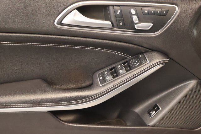 Used 2018 Mercedes-Benz CLA 250 image 9