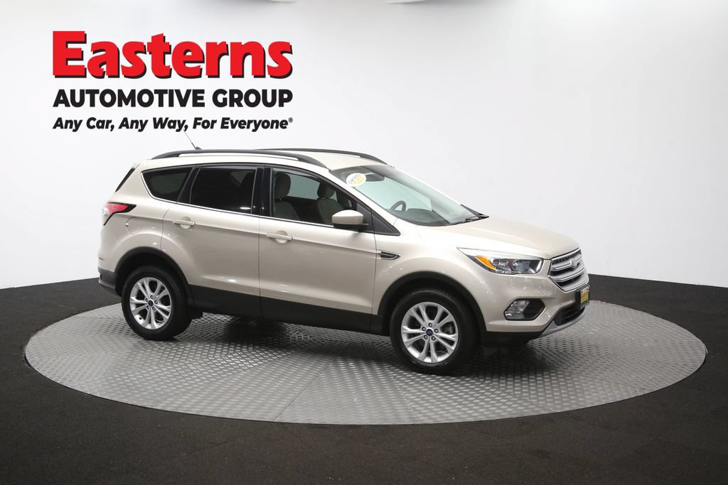 Used 2018 Ford Escape SE w/ SE Sync 3 Package AWD/4WD image 47