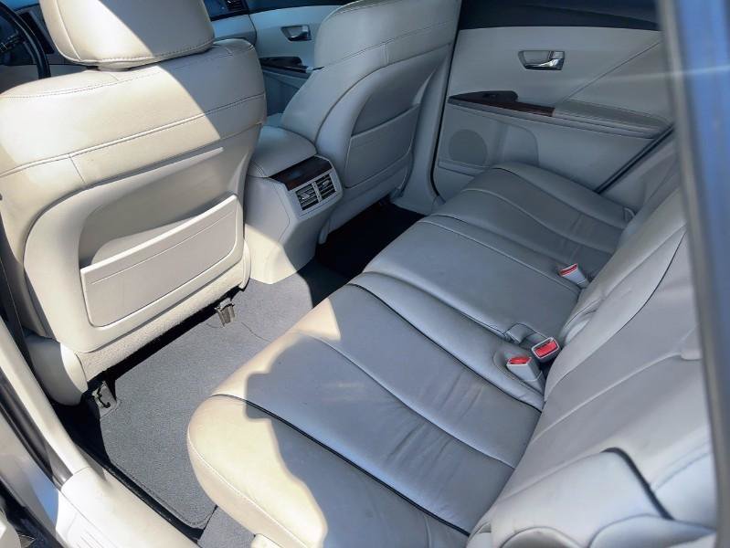 Used 2009 Toyota Venza FWD image 8