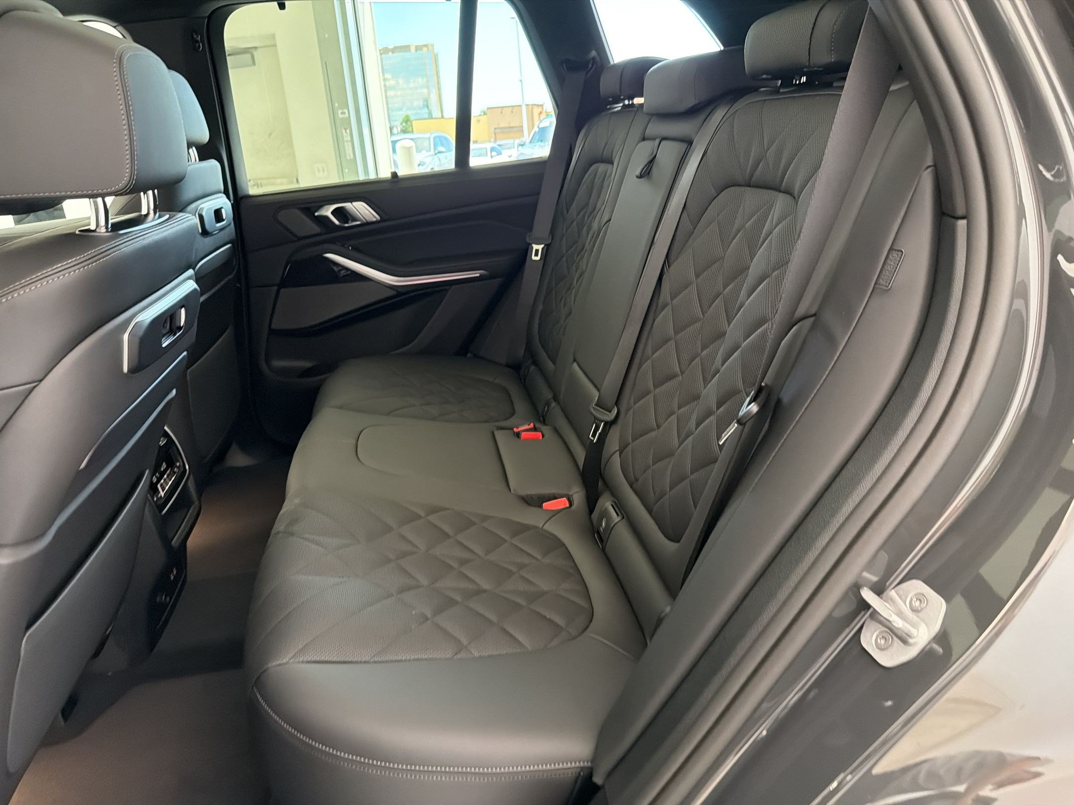 New 2026 BMW X5 xDrive40i w/ Executive Package AWD/4WD image 23