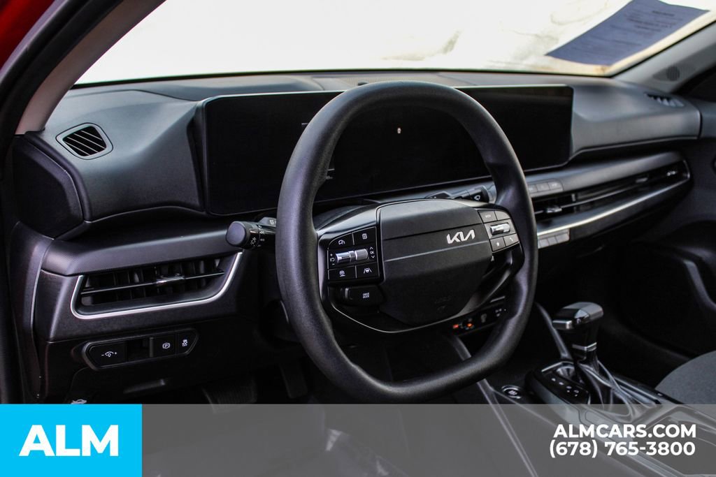 Used 2025 Kia K4 FWD image 17