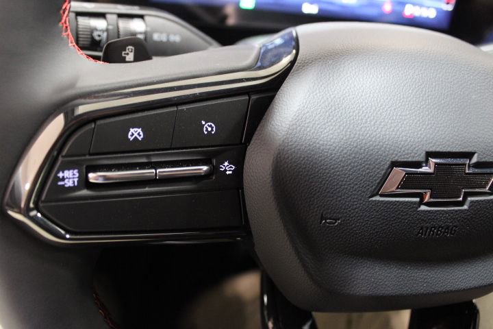 New 2026 Chevrolet Equinox EV RS image 32