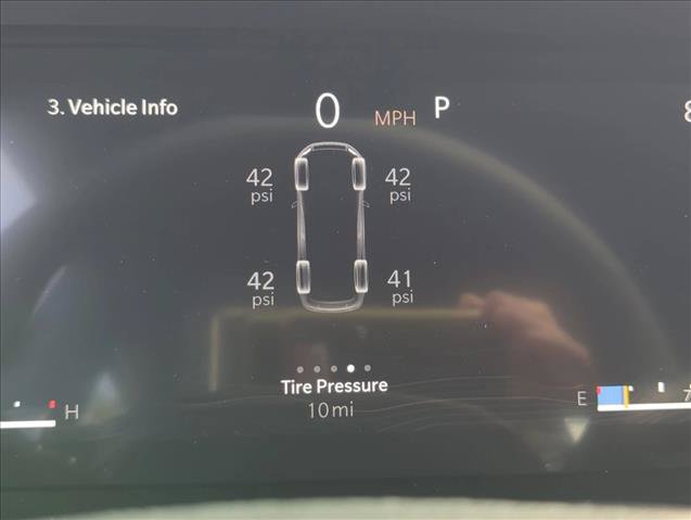 New 2025 Jeep Grand Cherokee L Altitude RWD image 12