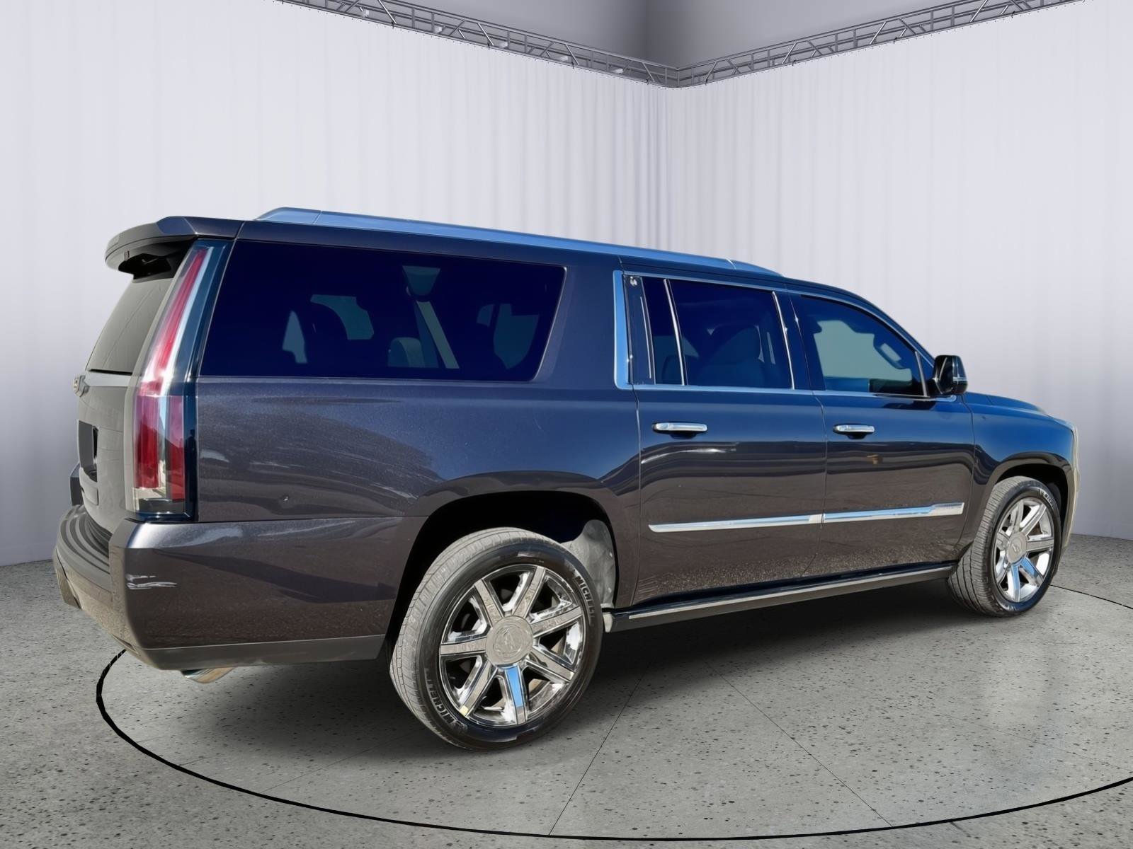 Used 2015 Cadillac Escalade ESV Premium image 6