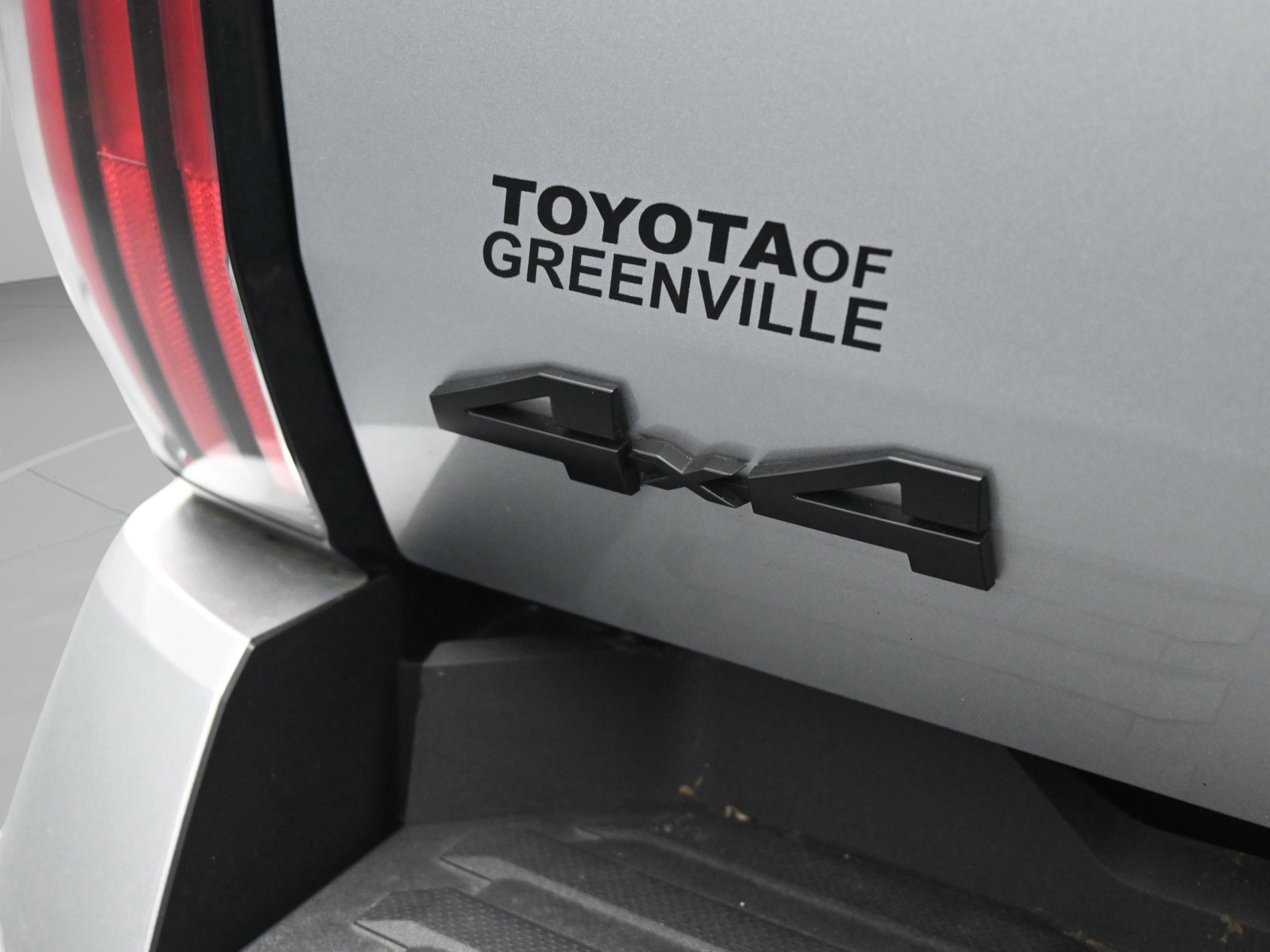 Used 2025 Toyota Tundra Platinum image 37