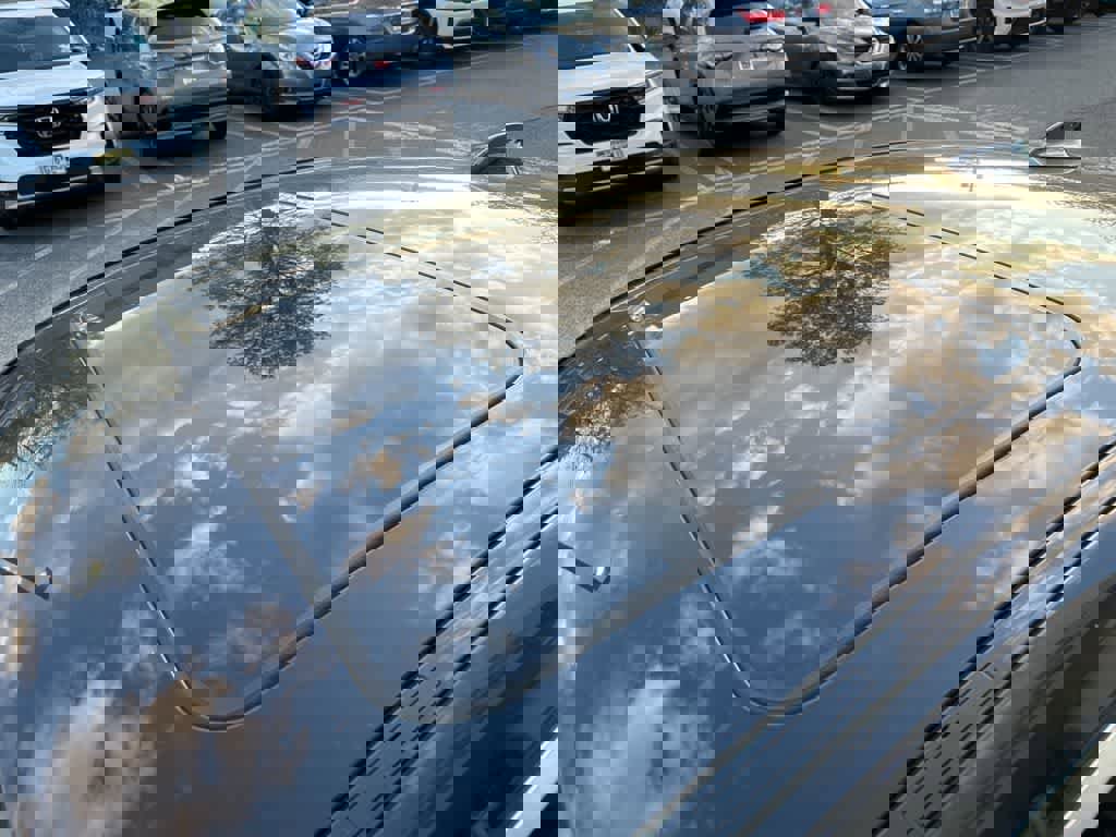 Used 2021 BMW 330e xDrive w/ Premium Package image 29