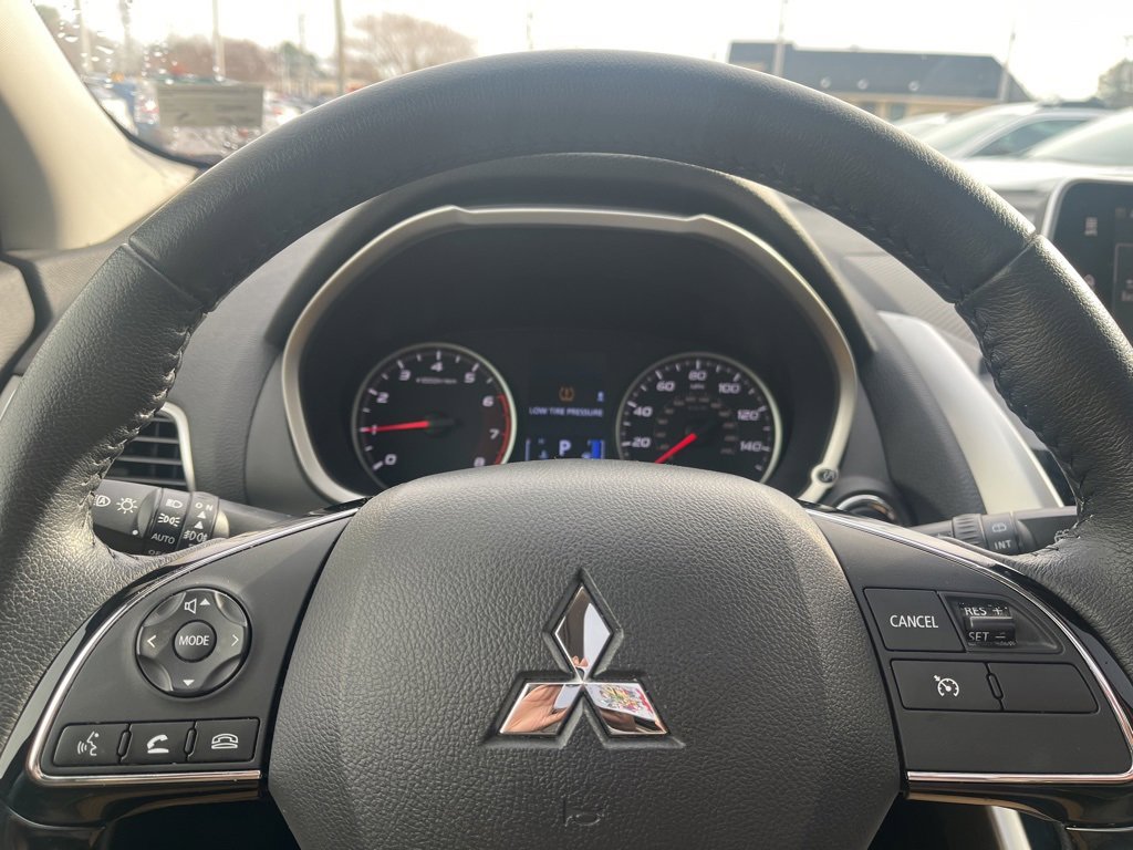 Used 2020 Mitsubishi Eclipse Cross SE image 13