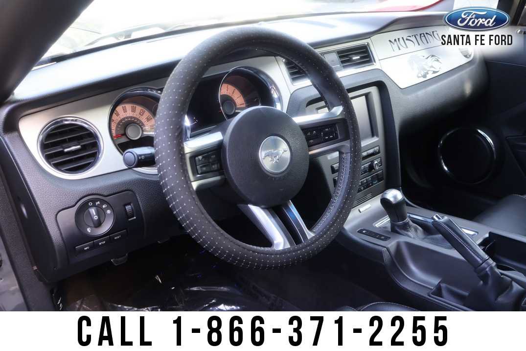 Used 2011 Ford Mustang Premium w/ Electronics Pkg RWD image 12