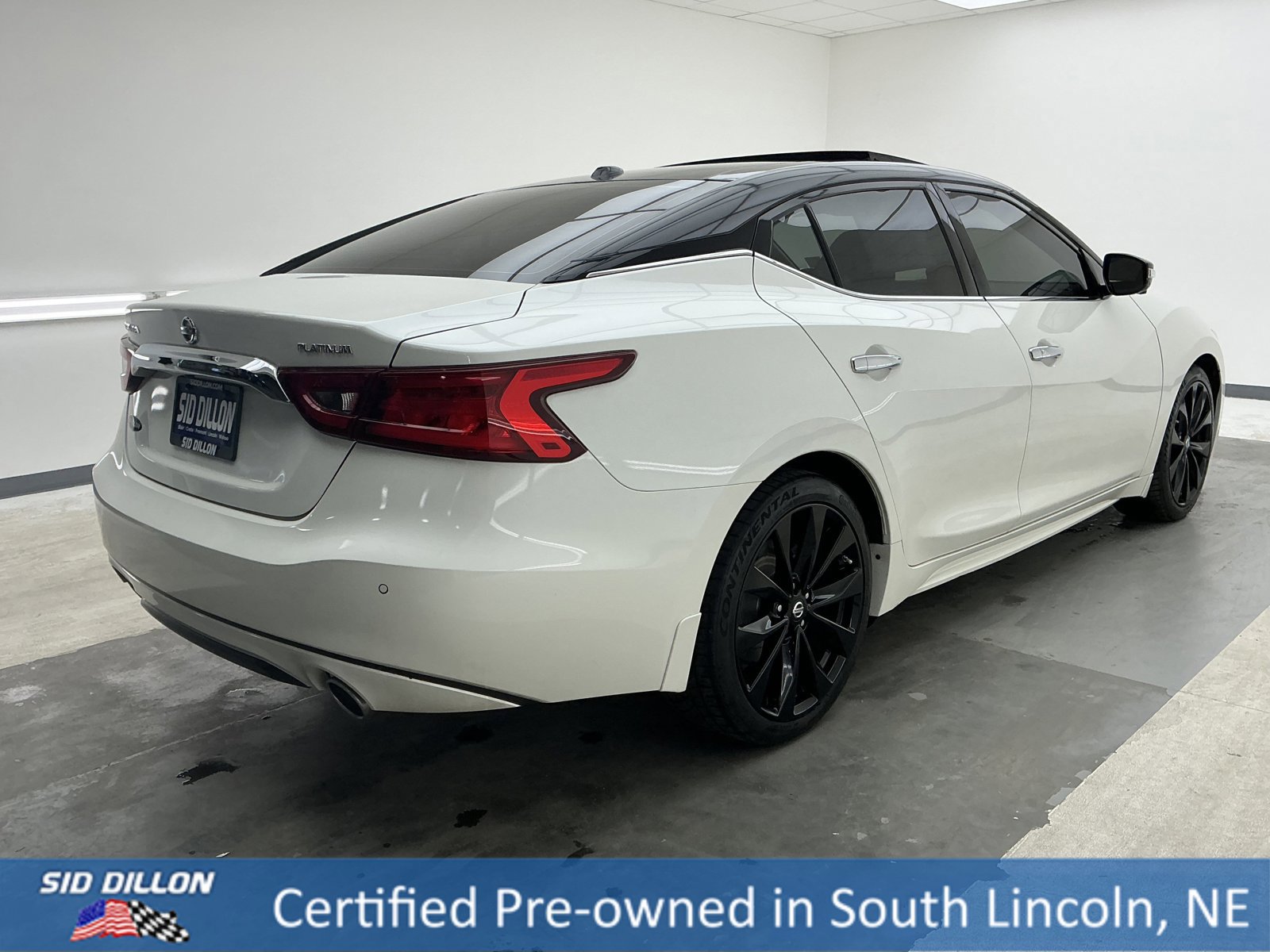 Used 2016 Nissan Maxima Platinum image 4