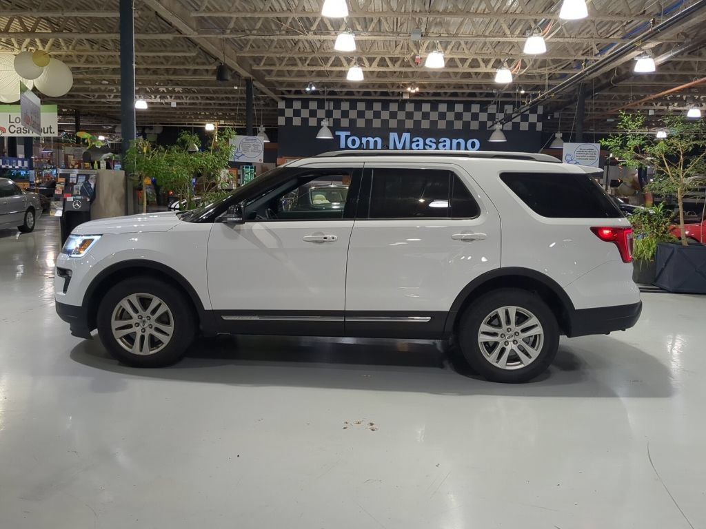 Certified 2018 Ford Explorer XLT w/ Equipment Group 201A AWD/4WD image 12