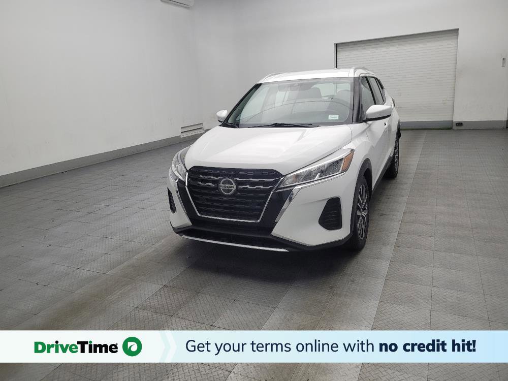 Used 2021 Nissan Kicks SV image 1