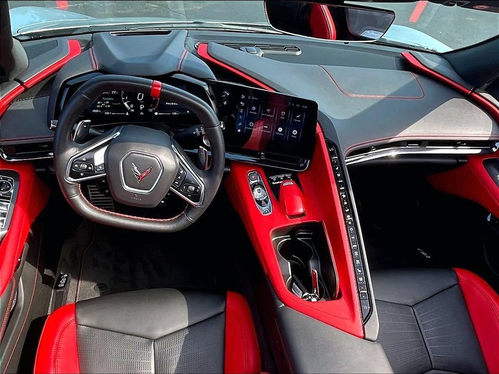 Used 2024 Chevrolet Corvette Stingray Preferred Conv w/ Z51 Performance Package RWD image 18