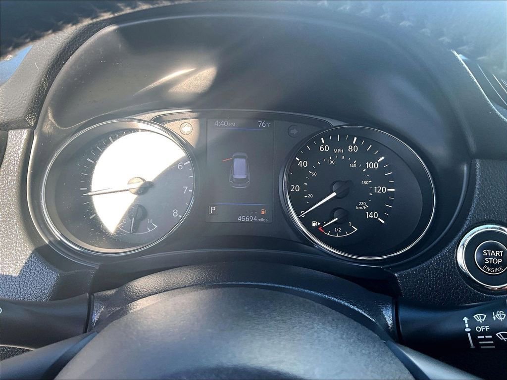 Used 2018 Nissan Rogue SL w/ Premium Package image 25