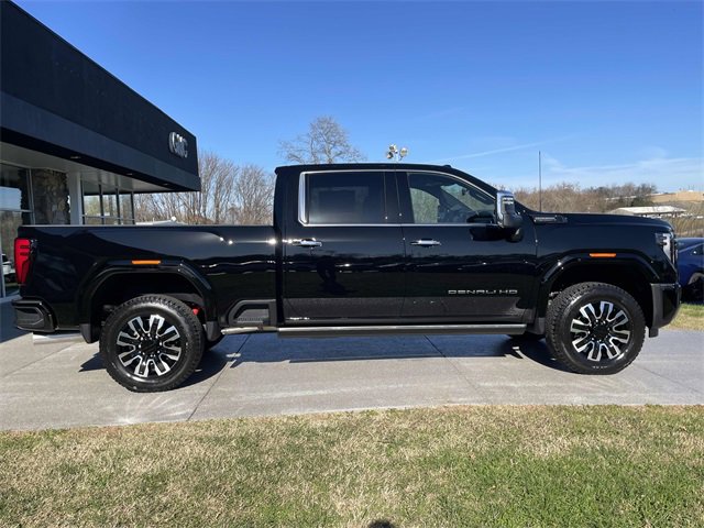 New 2026 GMC Sierra 2500 Denali Ultimate image 4