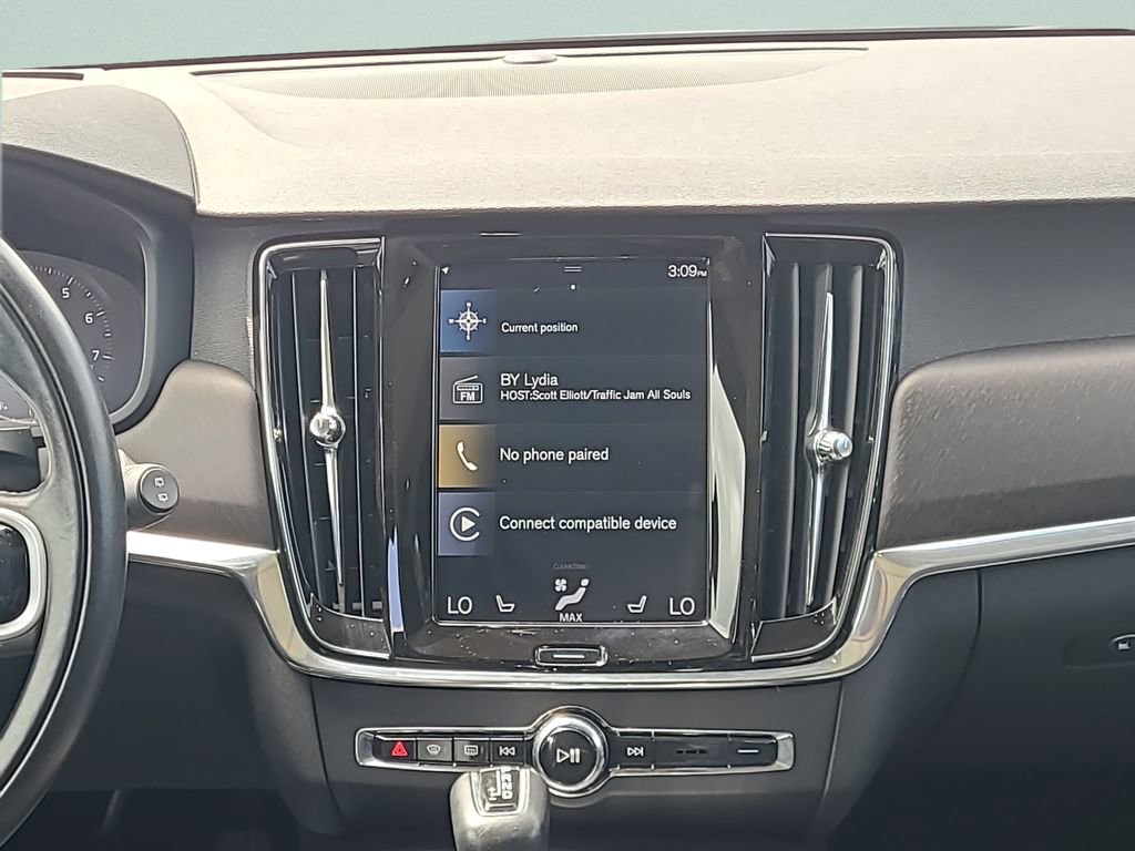 Used 2019 Volvo V90 T5 Cross Country w/ Advanced Package image 17