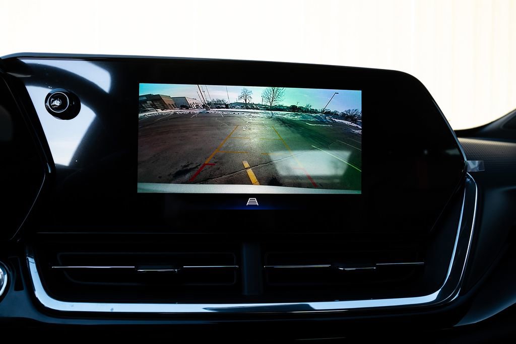 New 2025 Chevrolet Trax RS w/ Driver Confidence Package image 32