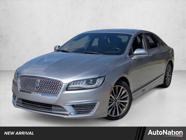 Used 2020 Lincoln MKZ image 1