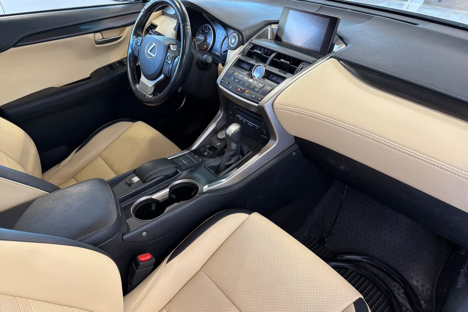 Used 2016 Lexus NX 200t AWD w/ Premium Package image 18