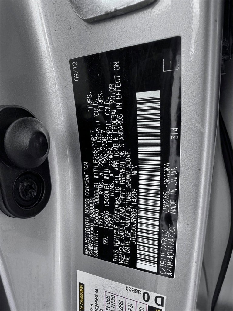 Used 2013 Toyota 4Runner SR5 w/ Convenience Pkg image 29