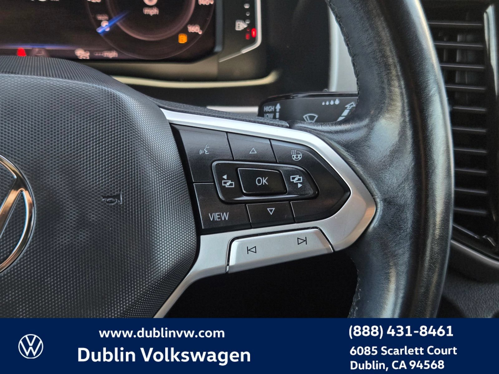 Used 2020 Volkswagen Atlas Cross Sport SEL Premium AWD/4WD image 21