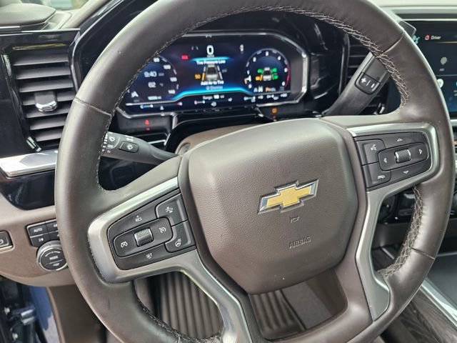 Used 2024 Chevrolet Silverado 2500 LTZ w/ LTZ Convenience Package image 25