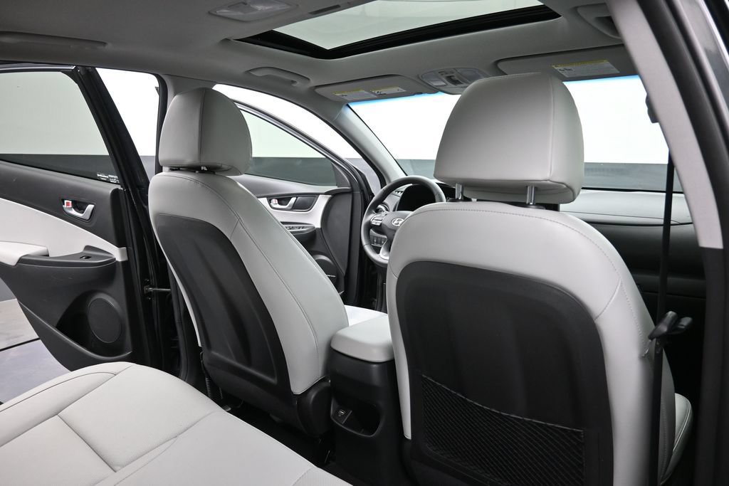 Used 2022 Hyundai Kona Limited FWD image 10