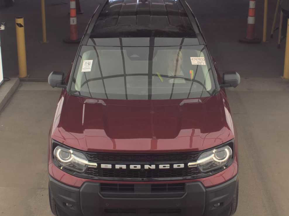 Used 2025 Ford Bronco Sport Outer Banks w/ Outer Banks Tech Package+ image 2