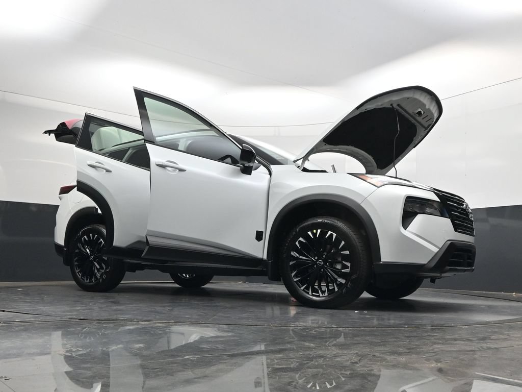 New 2026 Nissan Rogue Dark Armor AWD/4WD image 40