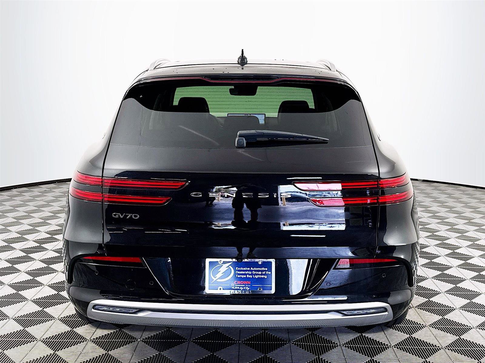 New 2023 Genesis Electrified GV70 Advanced image 6