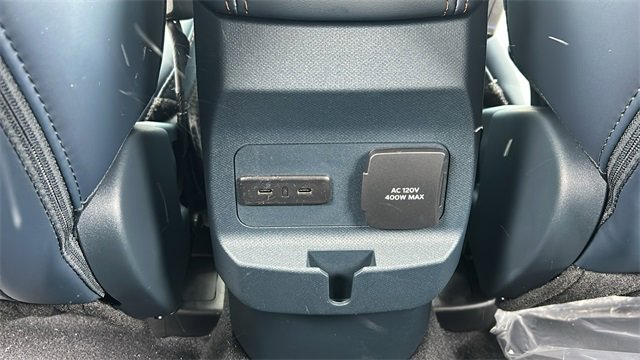 New 2026 Ford Maverick Lariat w/ 4K Tow Package image 8