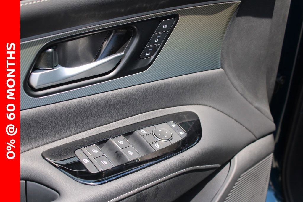 New 2025 Nissan Murano SL image 13