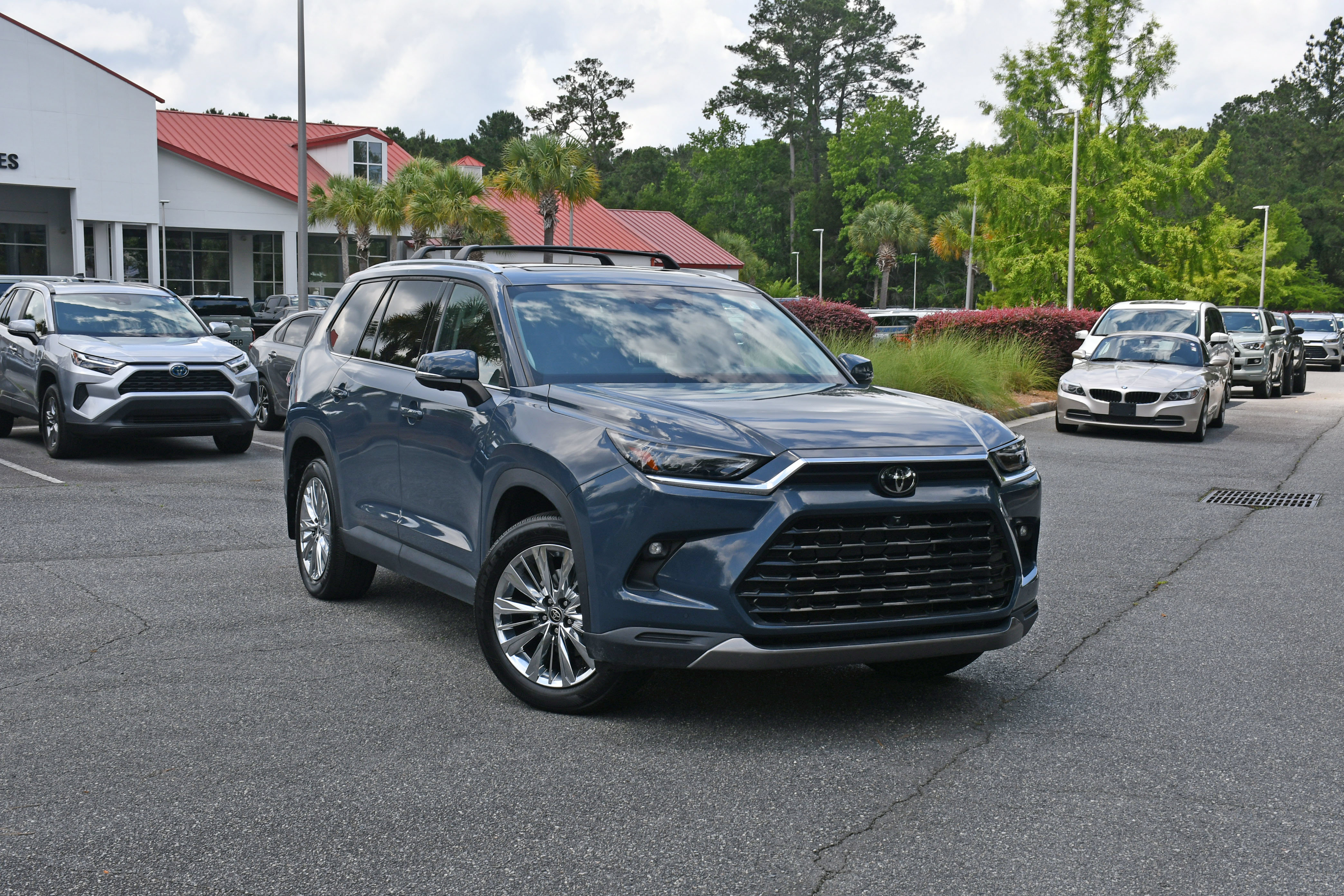 Certified 2024 Toyota Grand Highlander AWD image 6