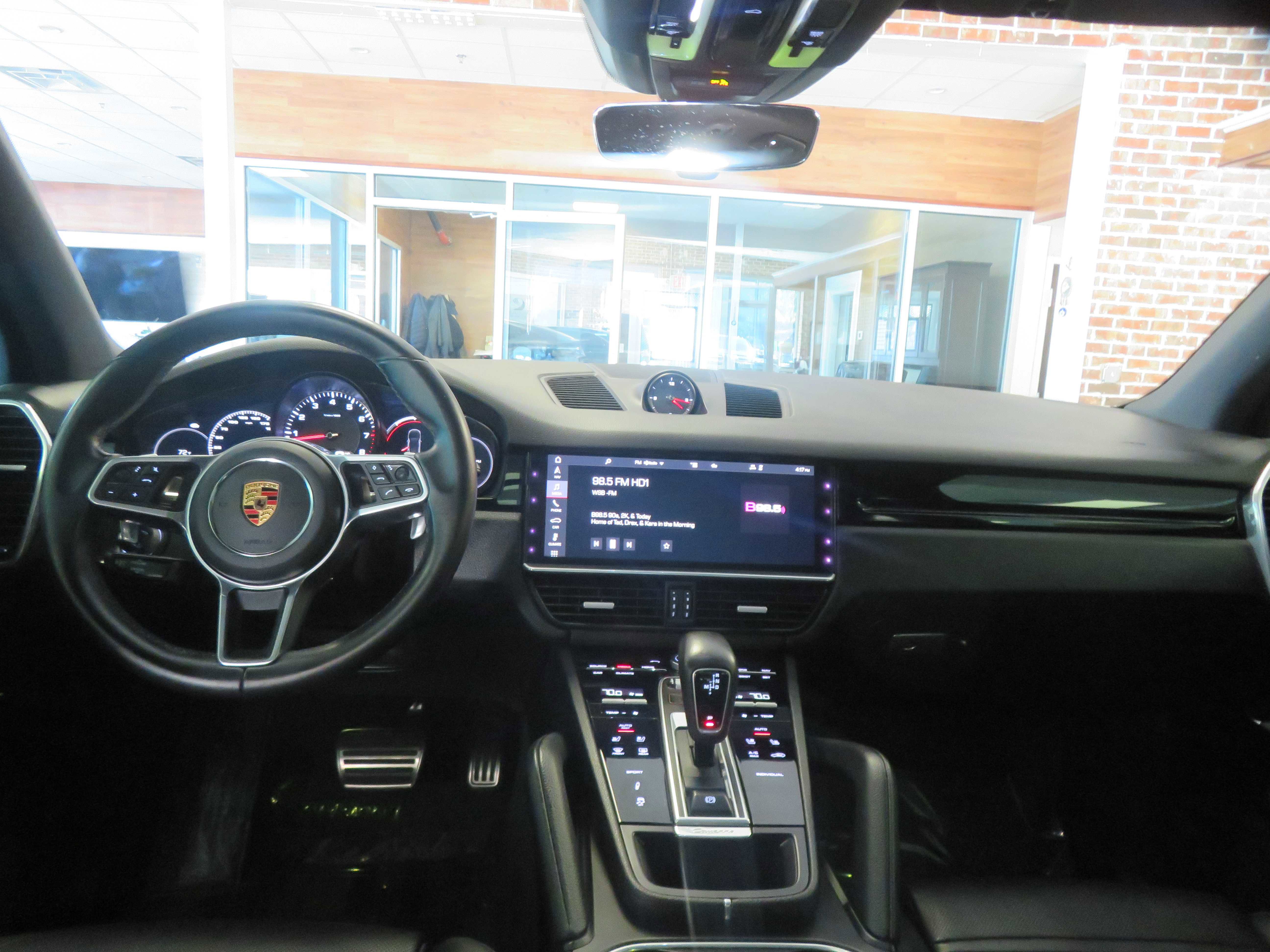 Used 2020 Porsche Cayenne S image 50