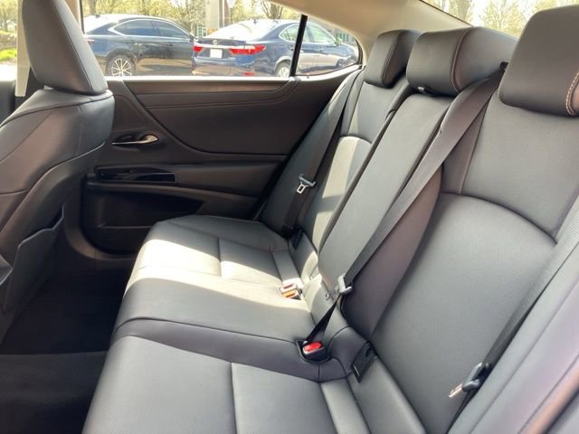 Used 2025 Lexus ES 350 w/ Premium Package image 30