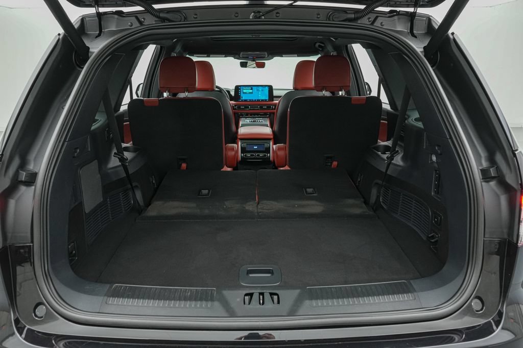 Used 2025 Lincoln Aviator Reserve w/ Jet Appearance Package AWD/4WD image 23