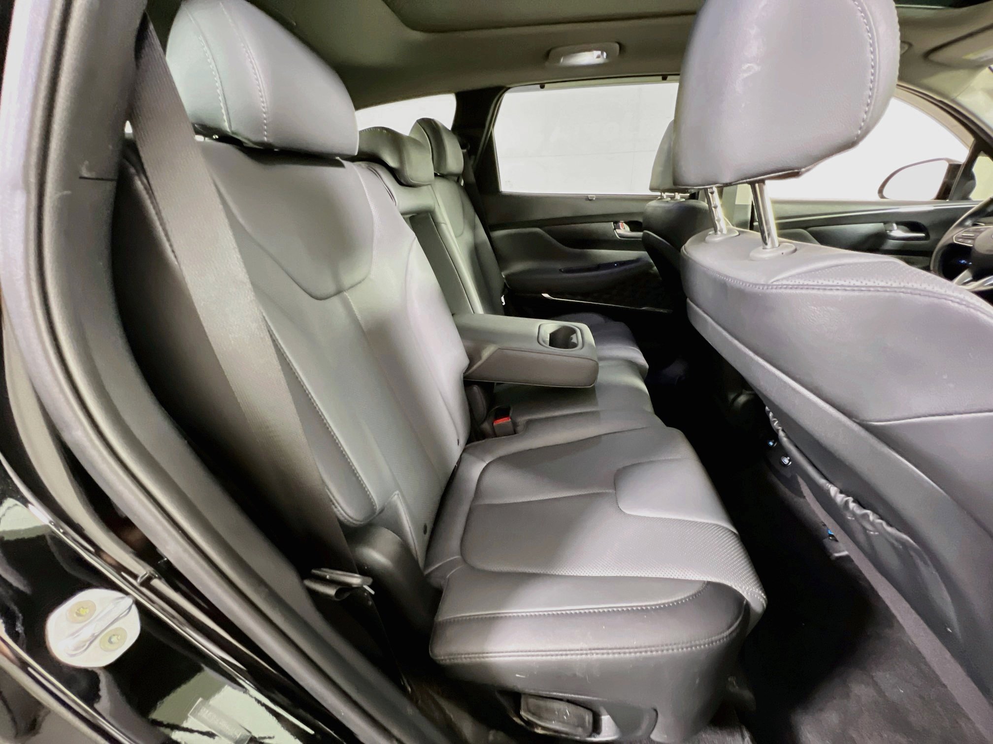 Used 2023 Hyundai Santa Fe SEL w/ Premium Package AWD/4WD image 28