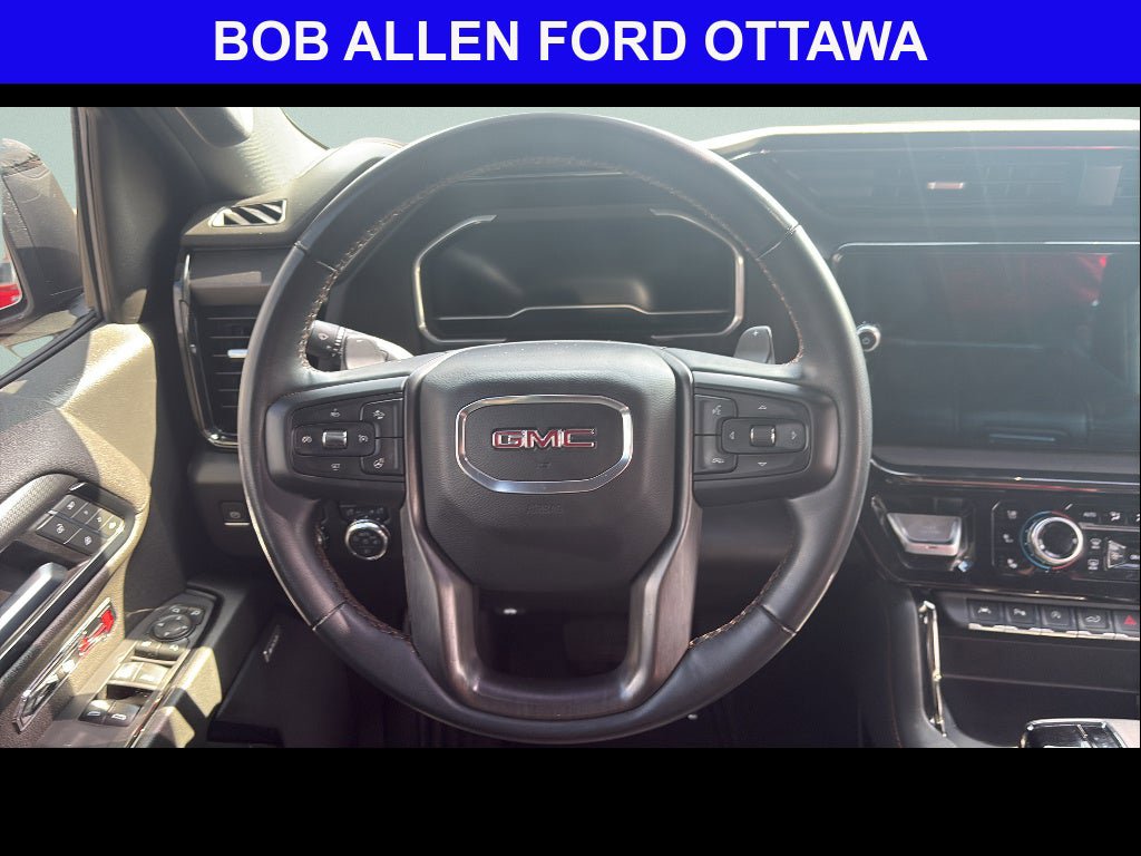 Used 2024 GMC Sierra 1500 AT4 w/ Technology Package AWD/4WD image 18