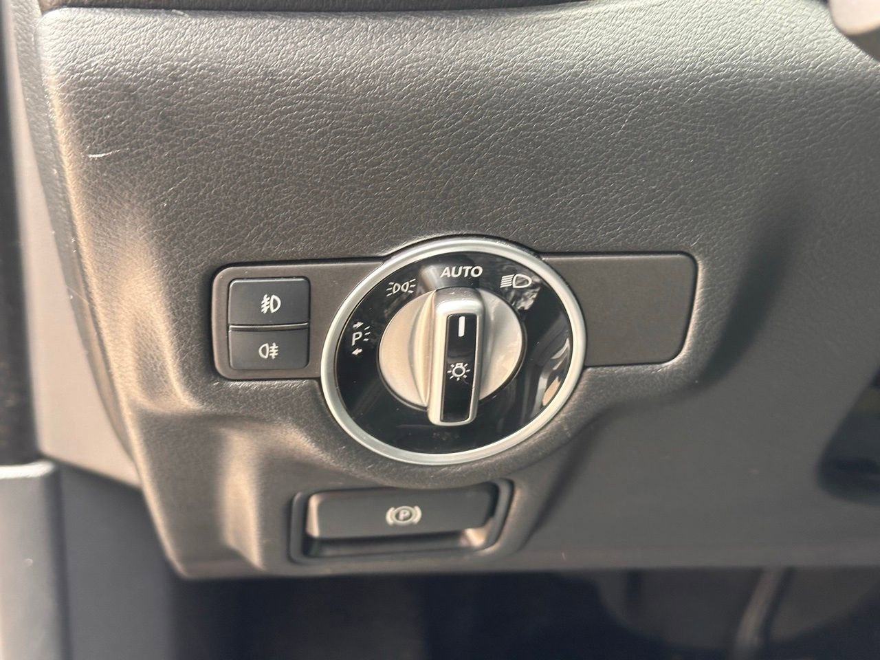 Used 2018 INFINITI QX30 Premium w/ Navigation Package image 23